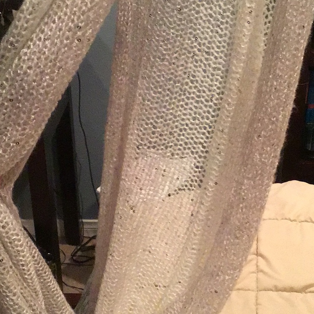 Scarf - Picture 3 of 4